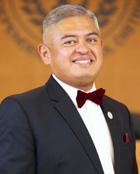 Dr. Eduardo Hernández